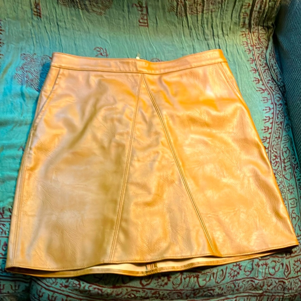 Bar III vegan leather skirt sz M